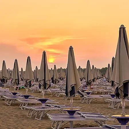 Colorful With Pool By Beahost 3* Bibione